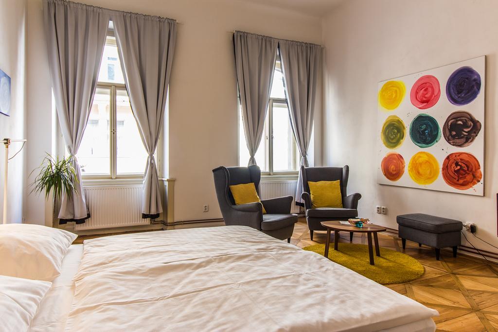 Mighty Prague Apartments Truhlarska מראה חיצוני תמונה