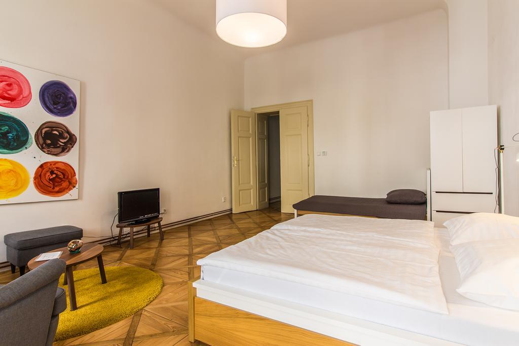 Mighty Prague Apartments Truhlarska מראה חיצוני תמונה