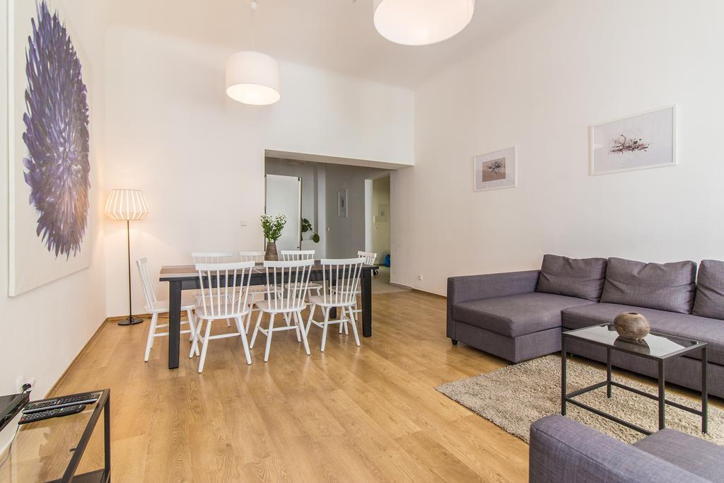 Mighty Prague Apartments Truhlarska מראה חיצוני תמונה